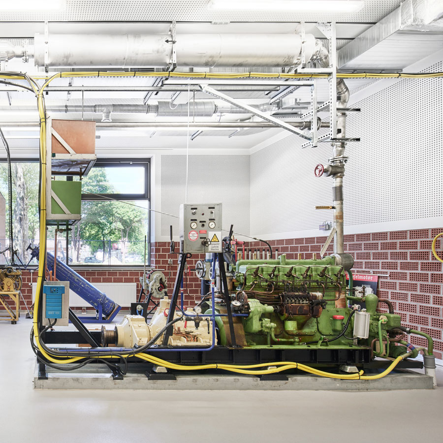 Berufliche Schule Gewerbe und Logistik Vorschaubild Berufliche Schule Gewerbe und Logistik Vorschaubild