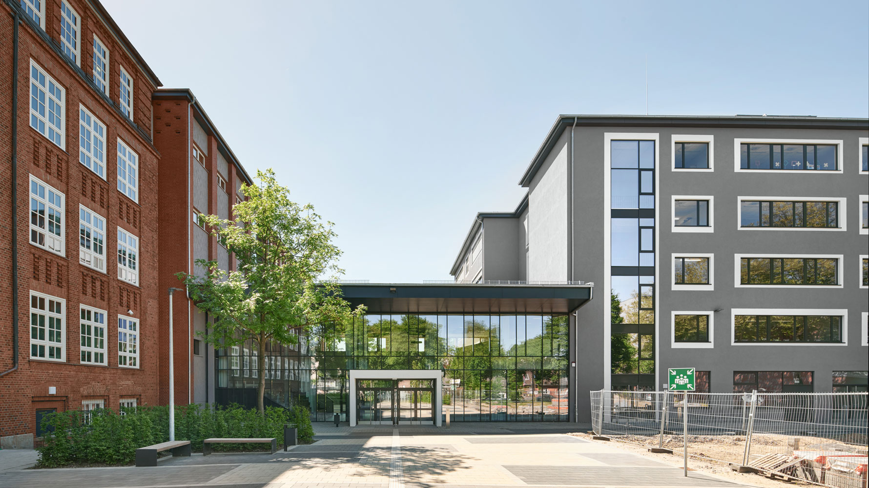 Berufliche Schule Gewerbe und Logistik Außenansicht Berufliche Schule Gewerbe und Logistik Außenansicht